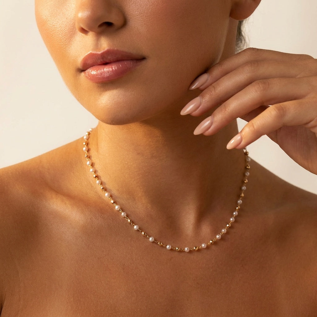 Choker Mini Pérolas e Esferas