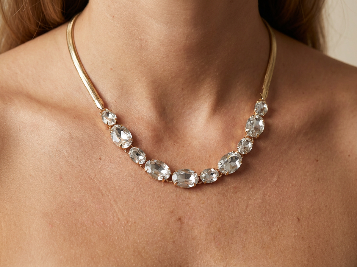 Colar Pedras Ovais Transparentes