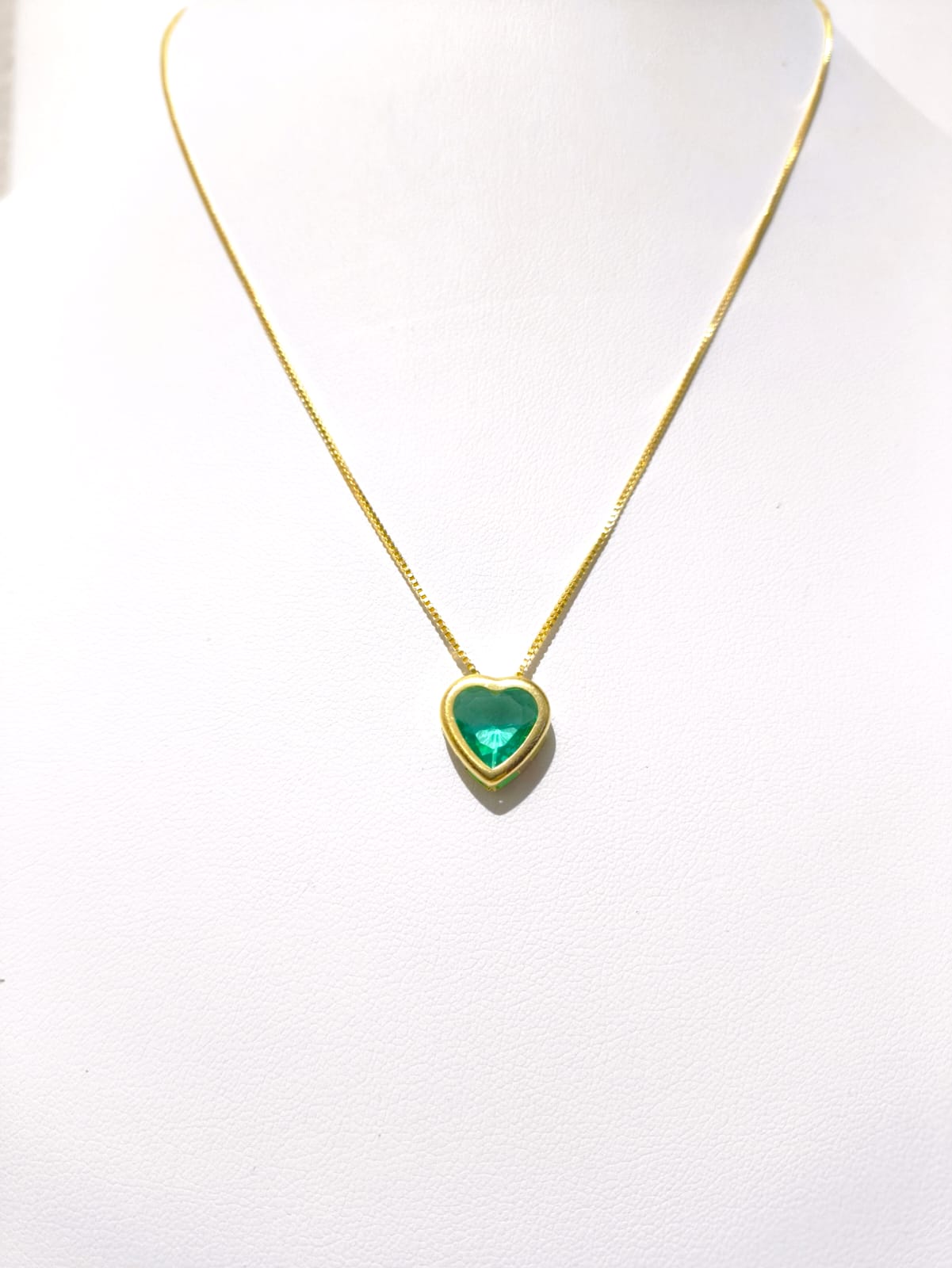 Colar Ponto de Cor - Coração